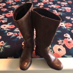 Ladies wide shaft boots